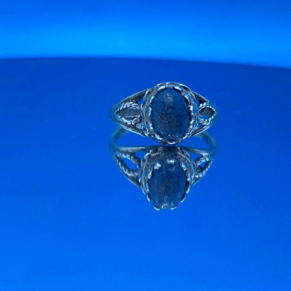 Vintage Sterling Silver Sapphire Cabochon Ring
